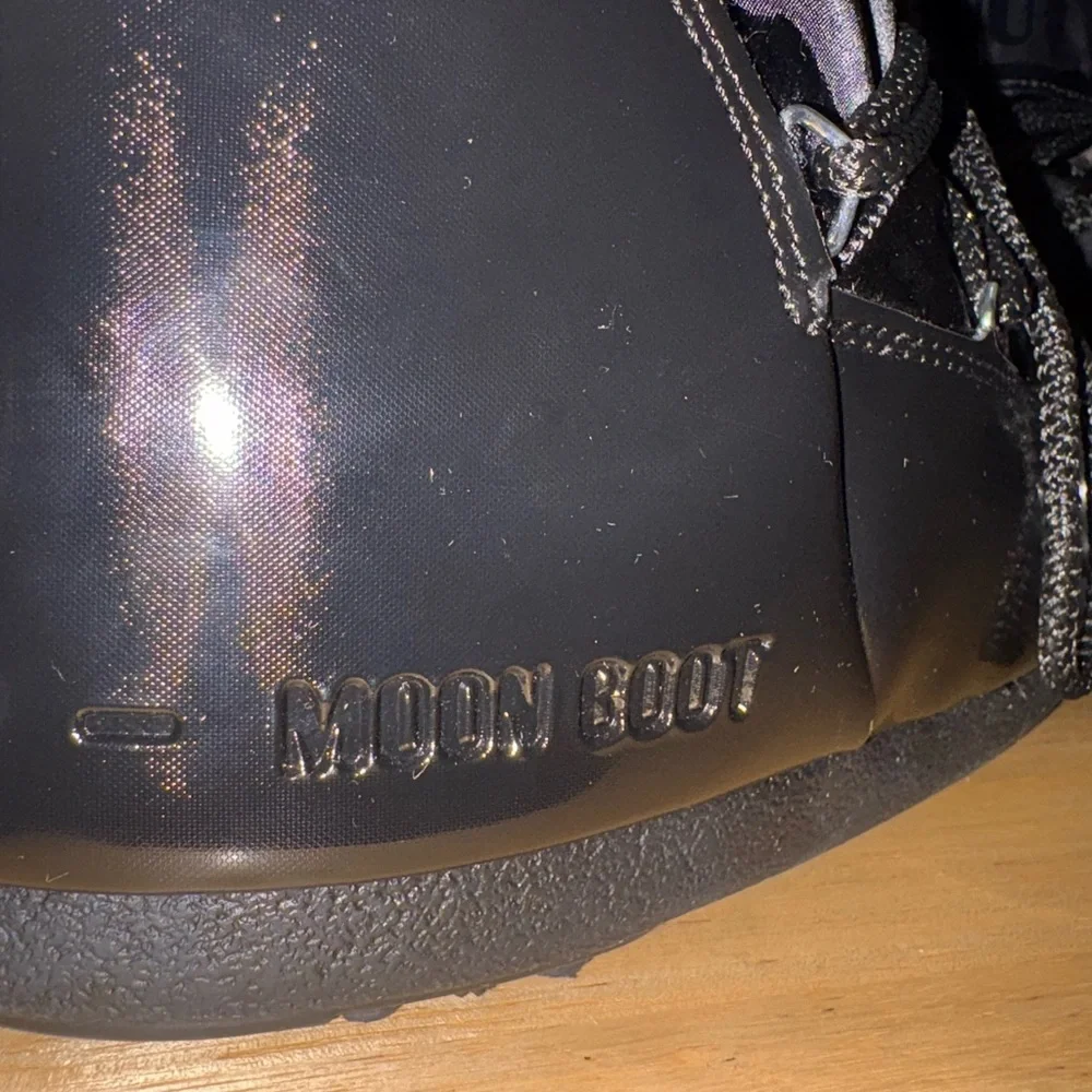 Moon Boot ICON LOW GLANCE BLACK SATIN BOOTS - Picture 11 of 13